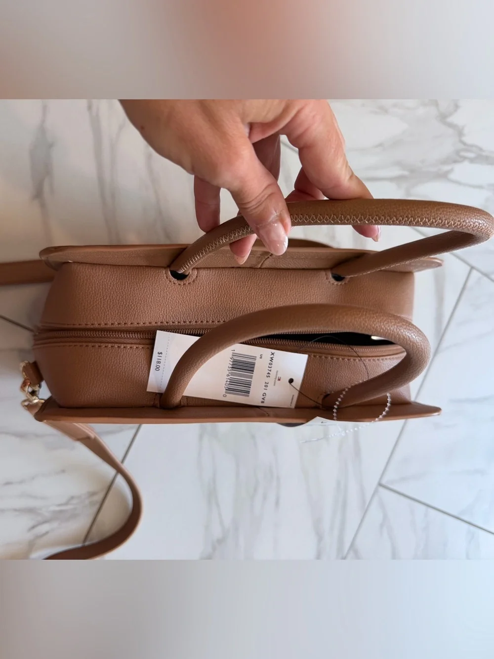 NWT Tommy Hilfiger Tan ,Structured Leather purse with adjustable strap.